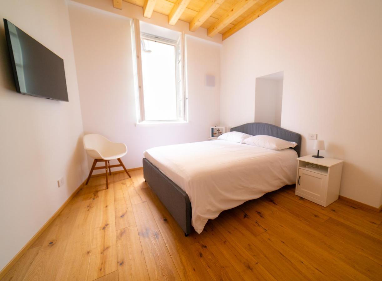 Locanda Alberti Mandello del Lario Εξωτερικό φωτογραφία